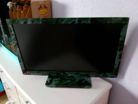 Biard tv with built in dvd