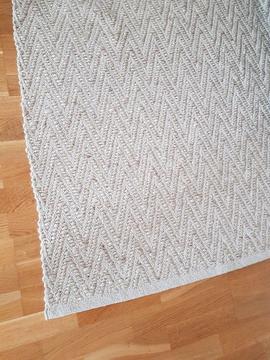 Brand new hand woven ivory rug