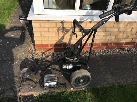 Powakaddy Freeway Titanium golf trolley with charger and 2 x batteries