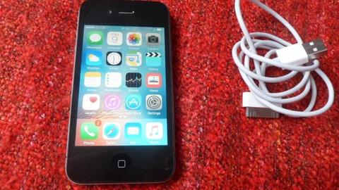 IPHONE 4s NO SCRACHES CLEAN 16 GB O2 NETWORK