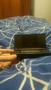 Nintendo DSI console/ ideal for Spears or repairs