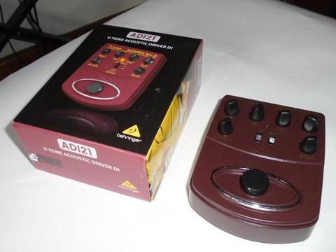 Behringer AD121 Acoustic V-Tone pedal