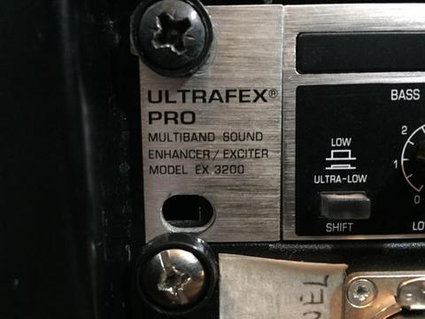 Behringer exciter sound enhancer EX3200