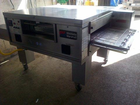 MIDDLEBY MARSHALL - PS555G GAS 32 INCH CONVEYOR PIZZA OVEN