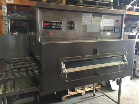MIDDLEBY MARSHALL PS360 GAS 32 INCH CONVEYOR PIZZA OVEN ( Finance & Lease options available )