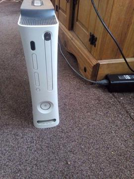 Xbox 360 in white