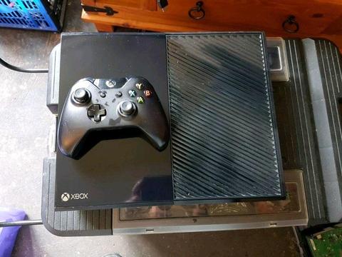 Xbox One with Controller and 2 Games £140 No Offers Possible Delivery