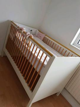 Mamas&Papas baby/junior cot bed,mattress and bedding set