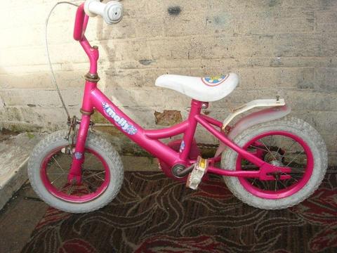 12 INCHES WHEELS KIDS PINKY BIKE FOR SALE(FOR 2 AND 4 AGE)