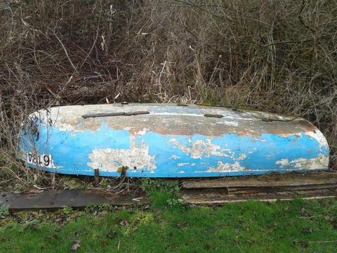 Dinghy 8Ft 6ins Fibreglass