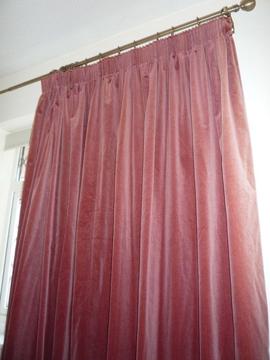 Dark dusky pink/burgundy Draperite velour curtains with matching tie-backs. Lined. Drop 59”