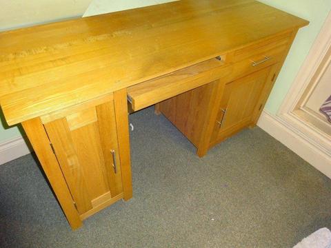 SOLID WOOD DESK. ONE DRAW.TWO CUPBOARDS. PULL OUT LEAF. £25