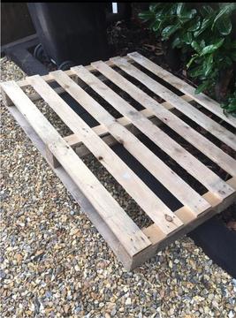 2x wooden pallets - free