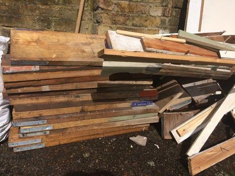 FREE SCAFFOLD BOARDS ~ RUBBLE & WOOD ~ COLLECTION SW15