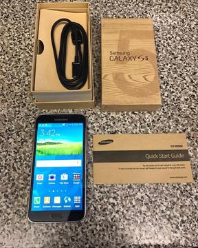 Samsung Galaxy S5 (Unlocked) Boxed with Charging Cable and Booklet (NEW CONDITION) NO OFFERS!
