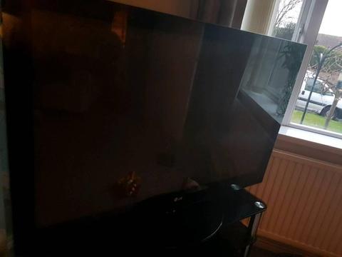 Spares or repairs faulty LG 55 inch plasma tv and stand