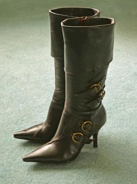BARGAIN - Ladies Dark Brown Knee Length Leather Boots from River Island - Size 5 (38)
