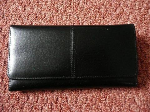 Ladies Womens Black Real Leather Bifold Purse with 8 Credit / Debit / Store Card Slots Multi Pockets