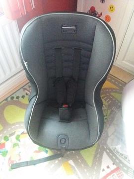 Mamas and Papas Vito car seat