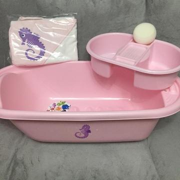 Brand new baby bath