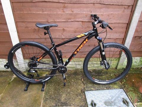 Trek Xcaliber 8 Mountain Bike 17.5 Frame Brand New Never Been Used £600 Defo No Offers!