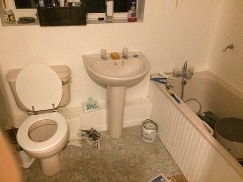 FREE - bathroom suite and wc