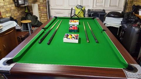 Supreme slate bed pool/snooker table