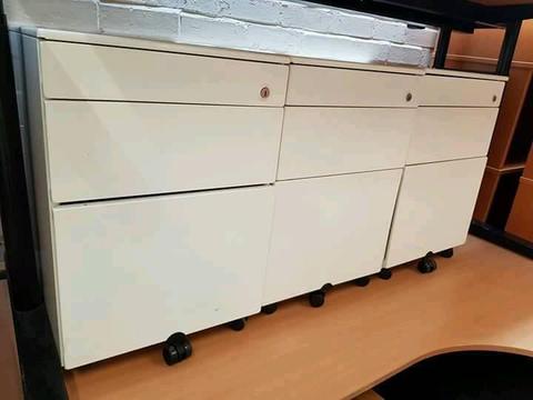 White metal 3 drawer pedestals £10 each x12 available