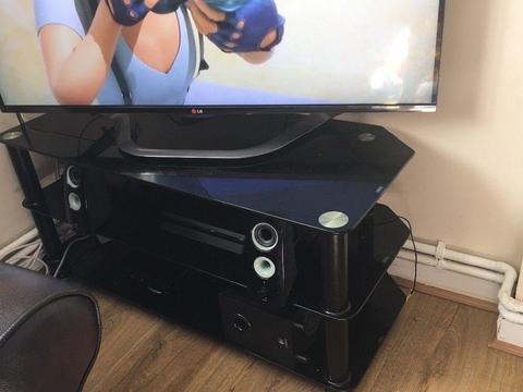Free Tv stand