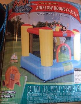 Bouncy castle+free toys