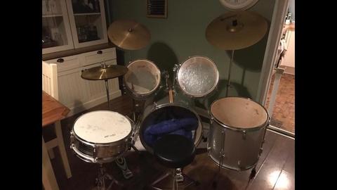 Stagg drum kit