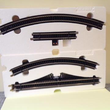 Hornby. Double Oval of Track With Connecting Points