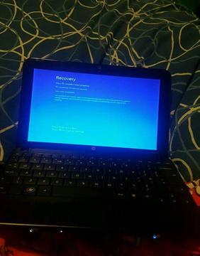 Hp mini notebook / windows 8 / no offers / cash or swaps