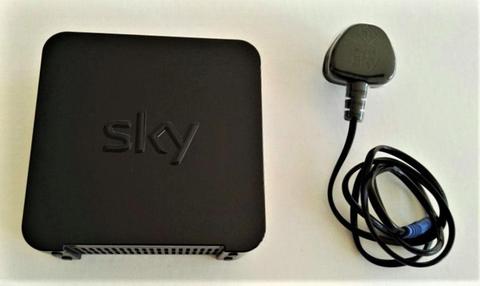 Sky Wireless ADSL Broadband Router; Model SR102; Hub, Mains Cable & Connect Card