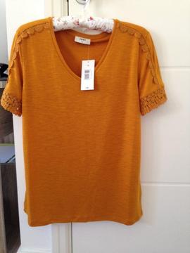 SUMMER TOP - BRAND NEW - WITH TAG