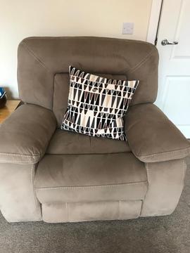 Bargain 3 Seater Manual Recliner Sofa with Electric Recliner Chair