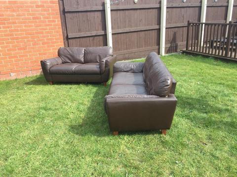 Brown 3&2 sofa set excellent collection