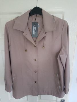 Cream/Fawn Coat - Size 14 with labels