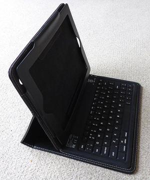 All in one case, stand and Bluetooth keyboard for iPad