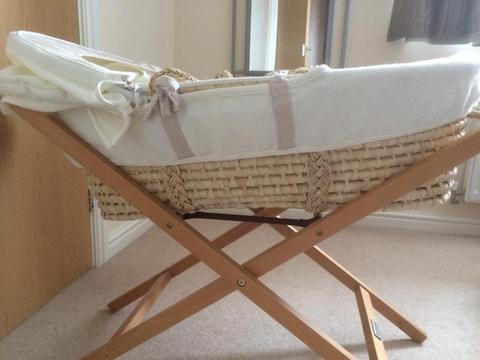 Mamas and Papas Moses basket and stand