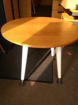 Small round office meeting table / small office side table