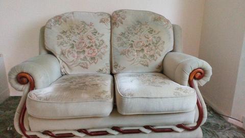 free cottage style sofa