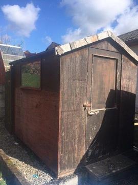 GARDEN SHED - FREE TO WHOEVER WANTS IT