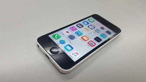 Apple iPhone 5C 8GB Unlocked White 212 - NEEW