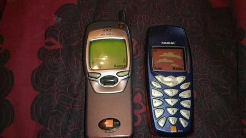 2 Nokia phones