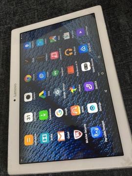 WHITE LENOVO BUSINESS TAB 2 MINT AND A10-30 HD AND 10.1 INCH TABLET 2016 16GB