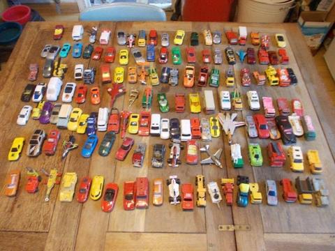 140+ diecast cars matchbox, corgi, ect. joblot