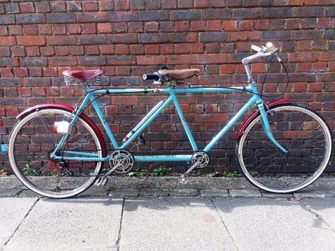 Claud Butler Tandem Utra-Shortbase design in good working condition, ready to ride!