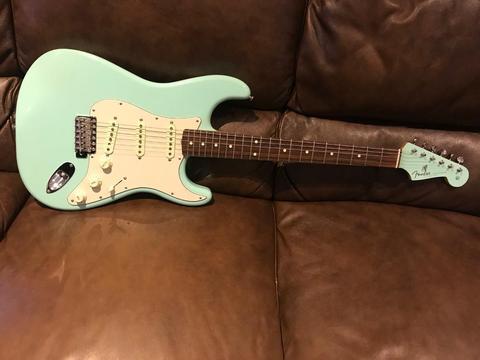 Fender Special Edition Stratocaster 60s Surf Green