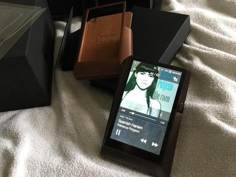 Astell and Kern AK380 - Brand new
